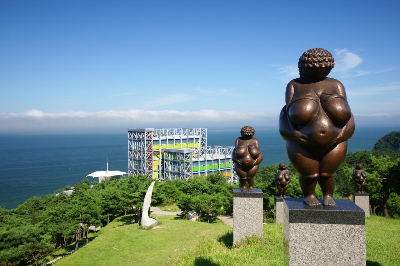 Haslla Art World Museum Hotel Gangneung Buitenkant foto
