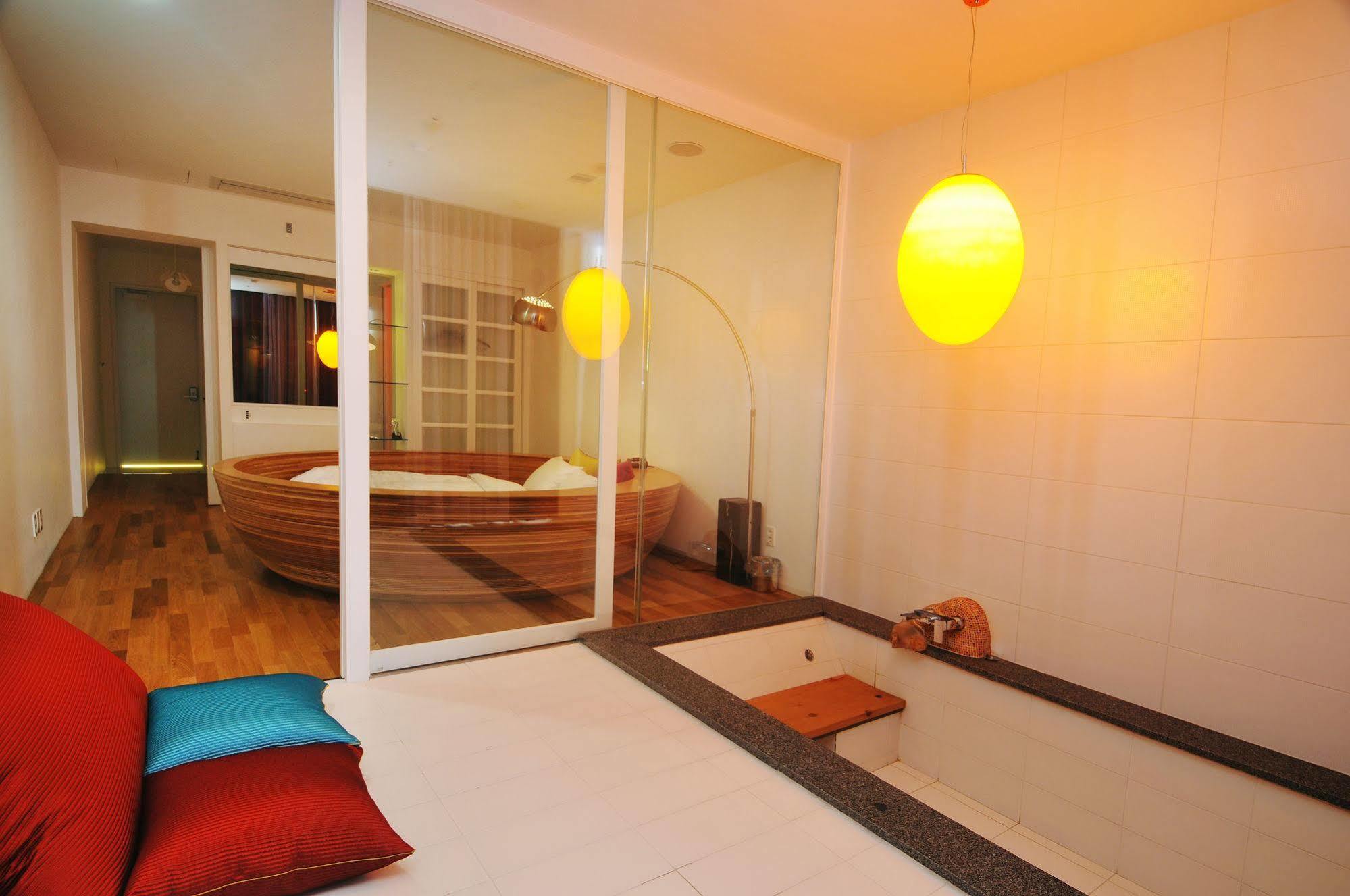 Haslla Art World Museum Hotel Gangneung Buitenkant foto