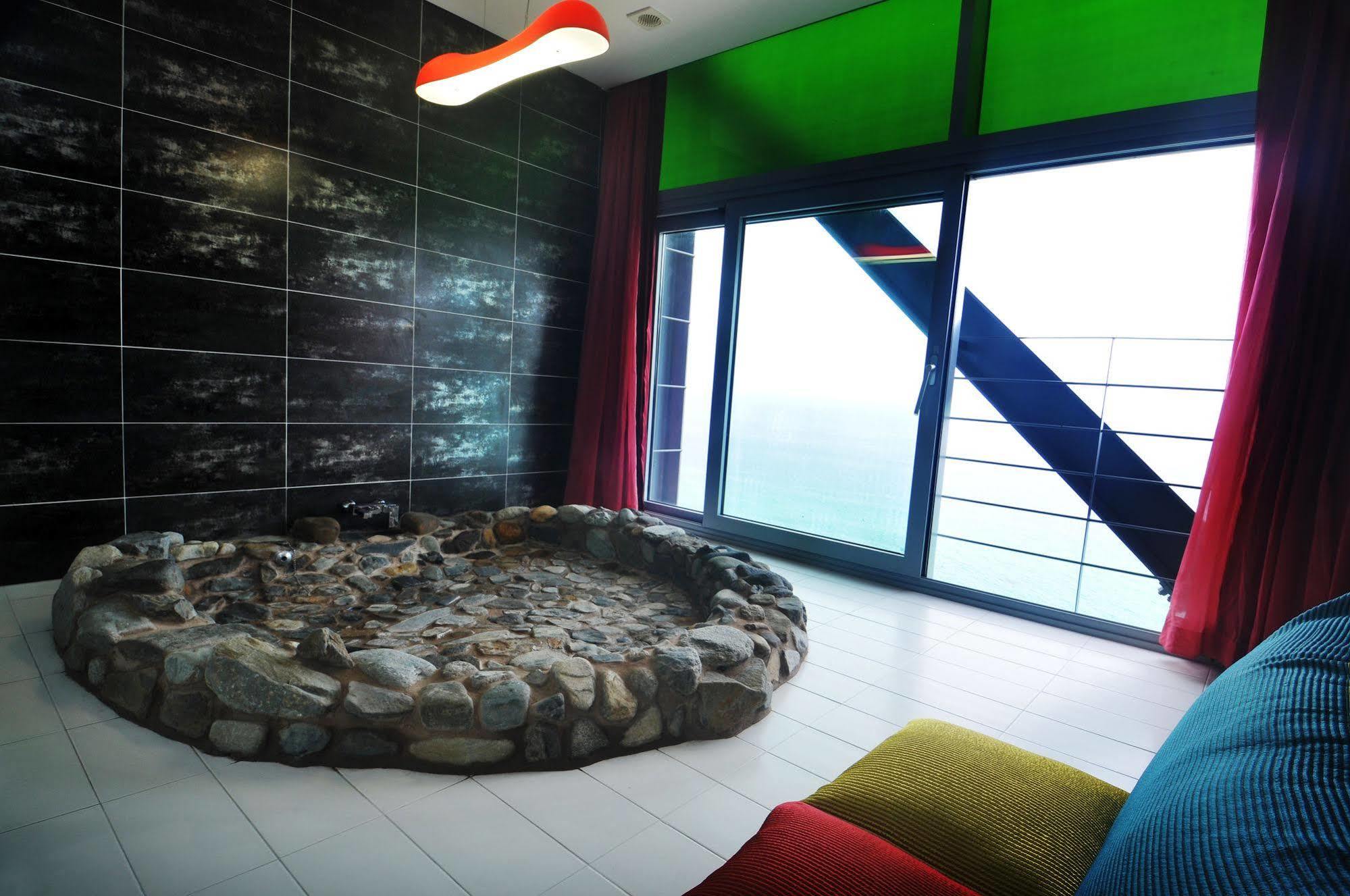 Haslla Art World Museum Hotel Gangneung Buitenkant foto