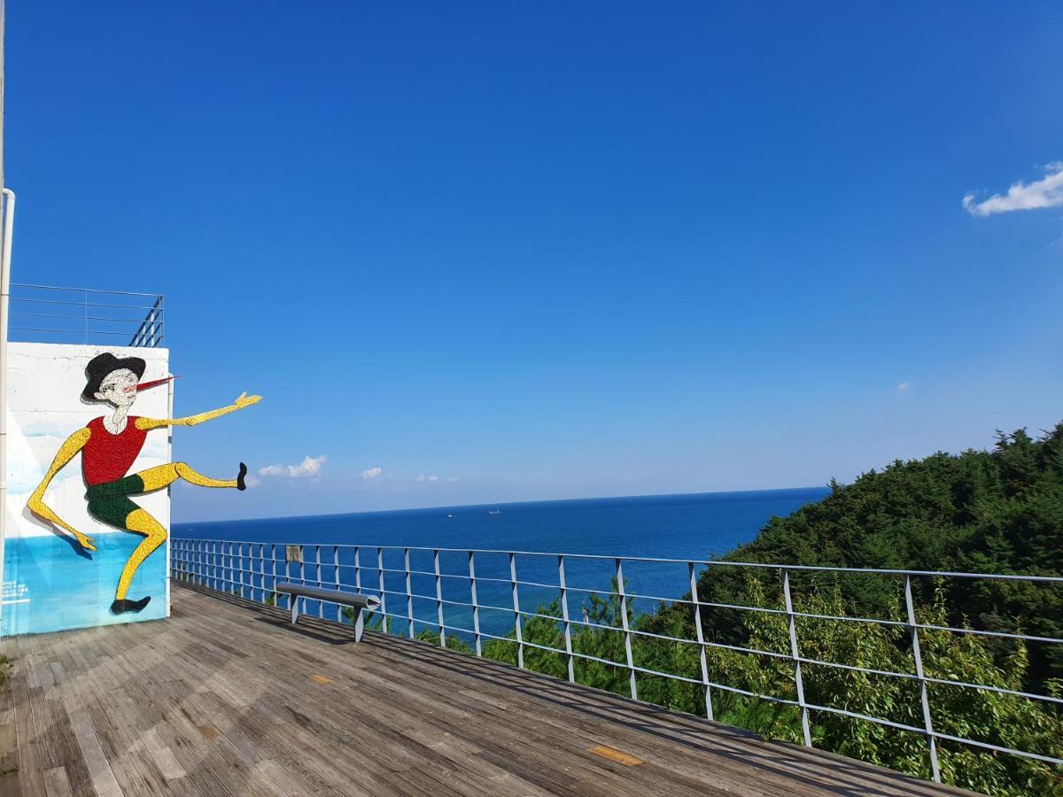 Haslla Art World Museum Hotel Gangneung Buitenkant foto